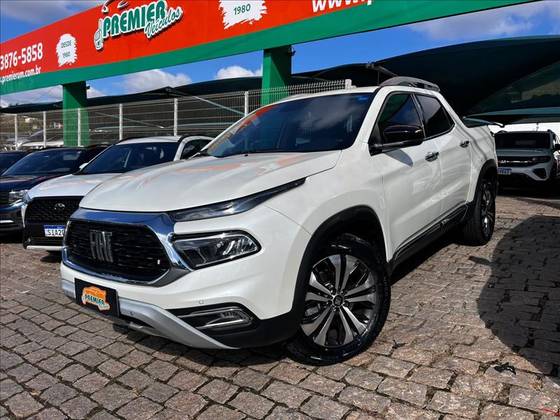 FIAT TORO 2.0 16V TURBO DIESEL VOLCANO 4WD AT9 FIAT TORO 2.0 16V TURBO DIESEL VOLCANO 4WD AT9